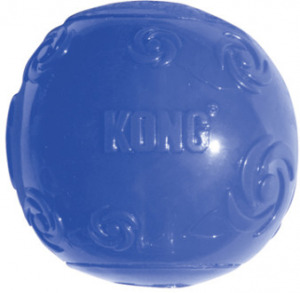 KONG игрушка для собак Сквиз Мячик средний резиновый с пищалкой - уменьшенная 1
